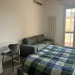 Guesthost - Comfy In San Donato