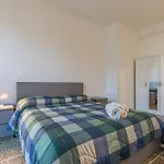 Guesthost - Comfy In San Donato *