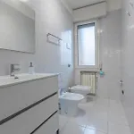 Guesthost - Comfy In San Donato Apartment *