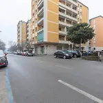 Guesthost - Comfy In San Donato