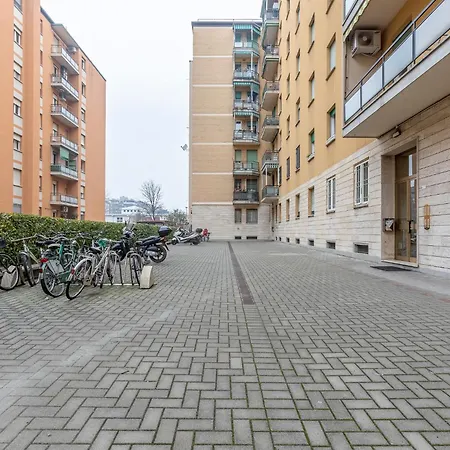 Apartament Guesthost - Comfy In San Donato