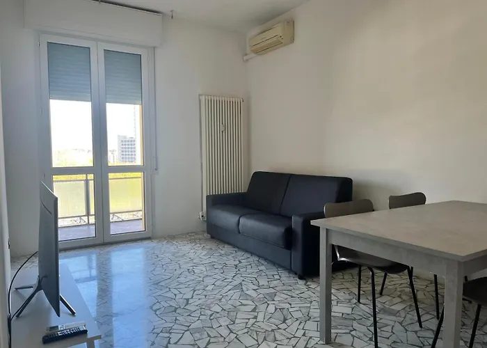 Guesthost - Comfy In San Donato Apartamento Bolonia