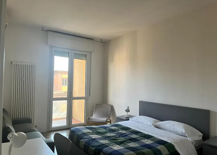 Guesthost - Comfy In San Donato Апартаменты Болонья