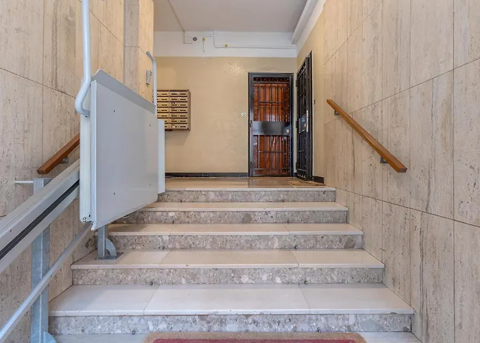 Guesthost - Comfy In San Donato