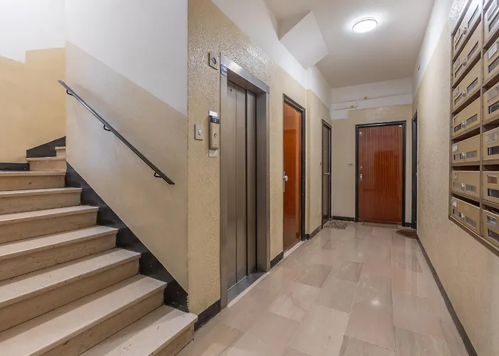 Guesthost - Comfy In San Donato Apartamento Bolonia